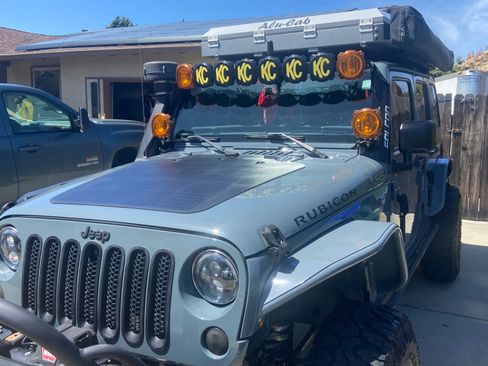 Used 2015 Jeep Wrangler Unlimited Rubicon w/ Connectivity Group image 2