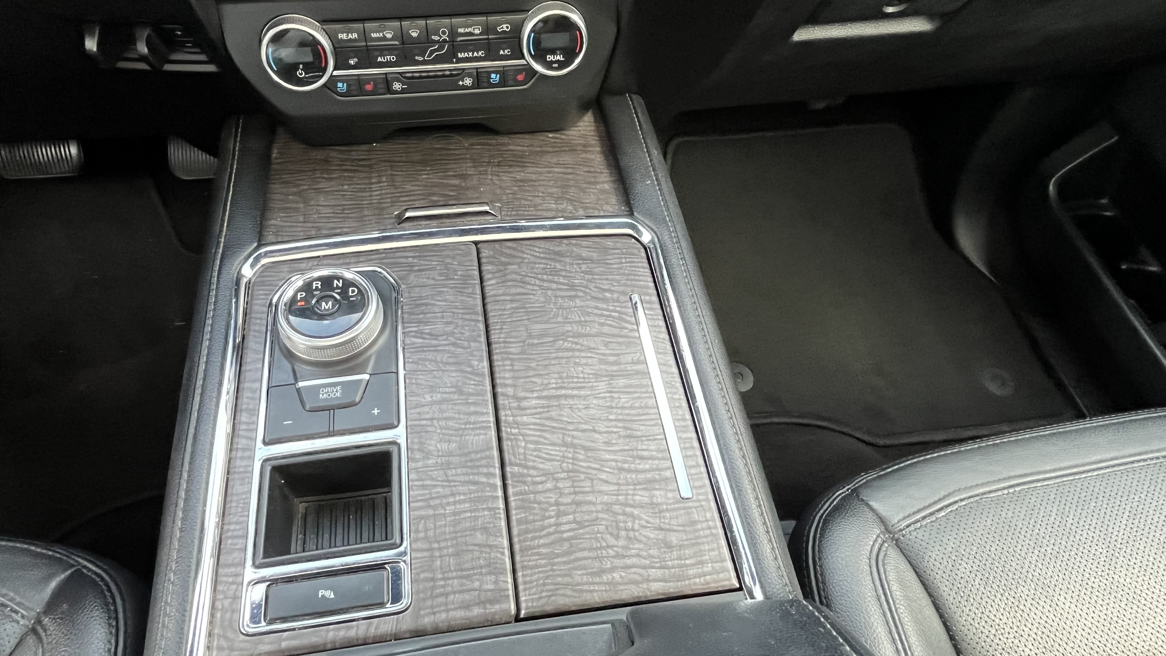 Used 2020 Ford Expedition Max Limited RWD image 24