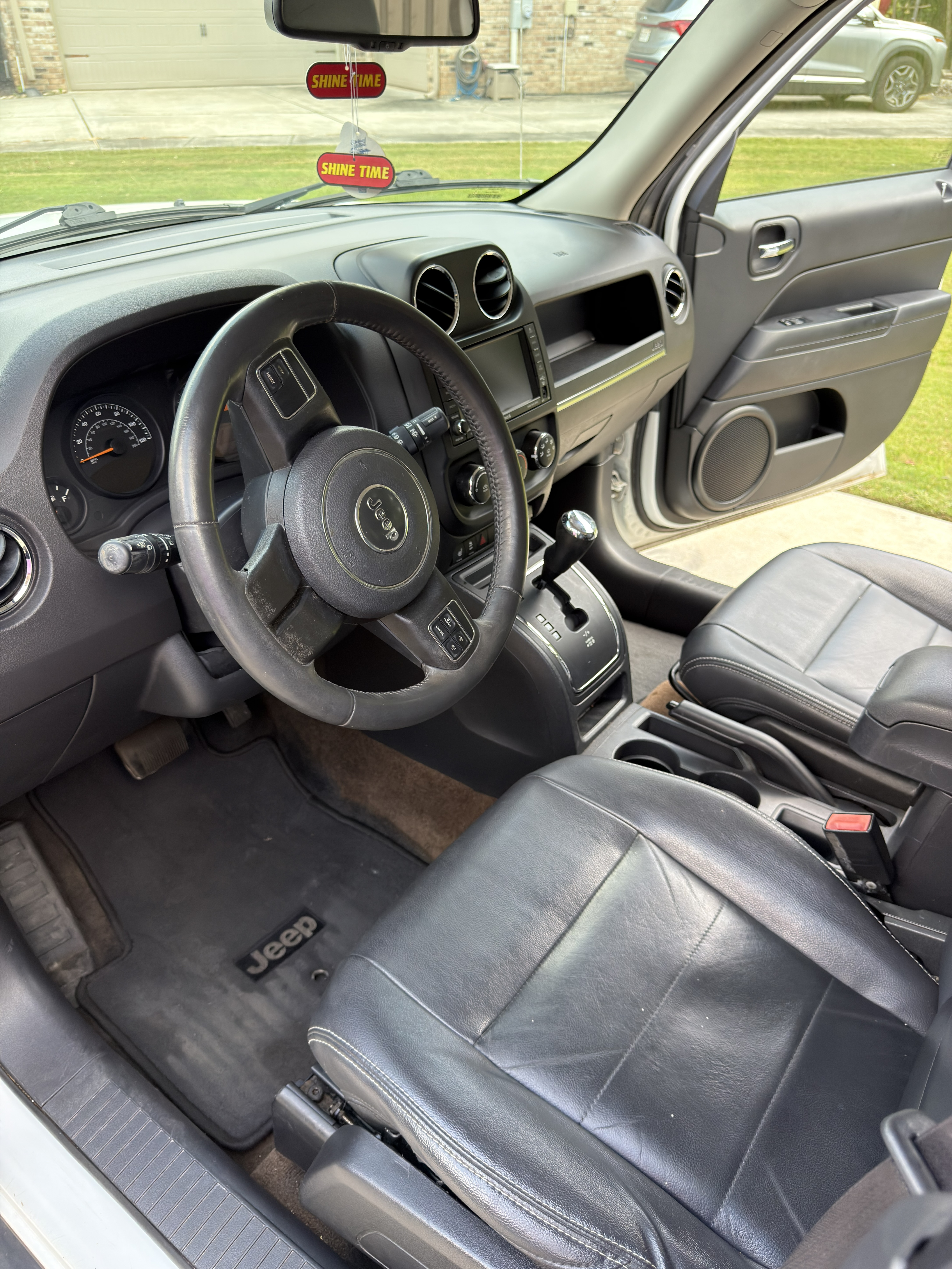 Used 2014 Jeep Patriot High Altitude FWD image 12