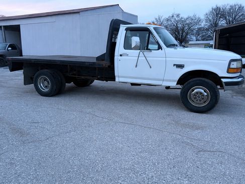 Used 1996 Ford F350 137 WB image 6