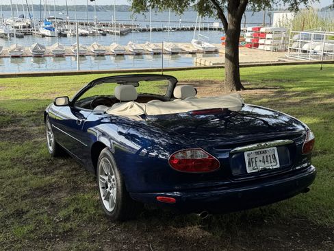Used 2002 Jaguar XK8 Convertible RWD image 1