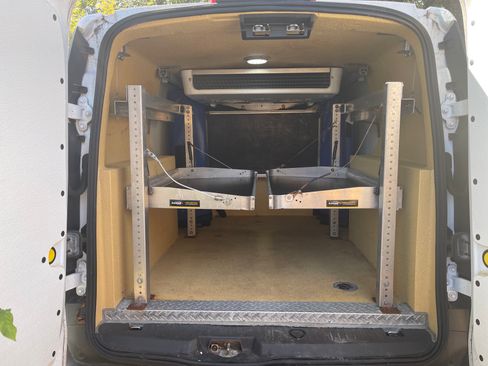 Used 2017 Ford Transit Connect XL image 6