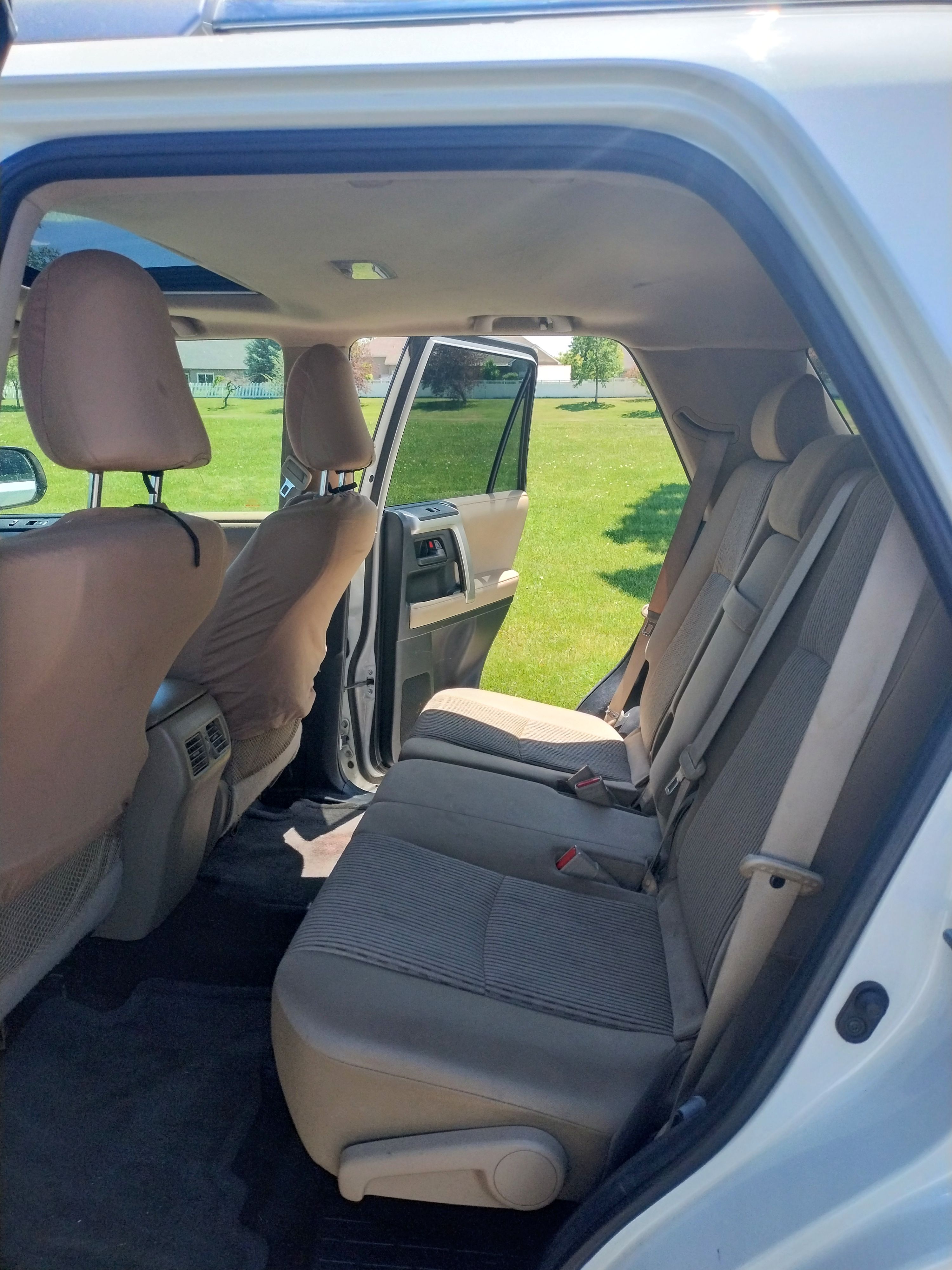 Used 2011 Toyota 4Runner SR5 w/ Convenience Pkg AWD/4WD image 8