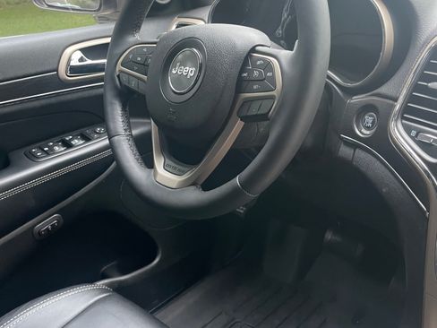 Used 2014 Jeep Grand Cherokee Limited image 10