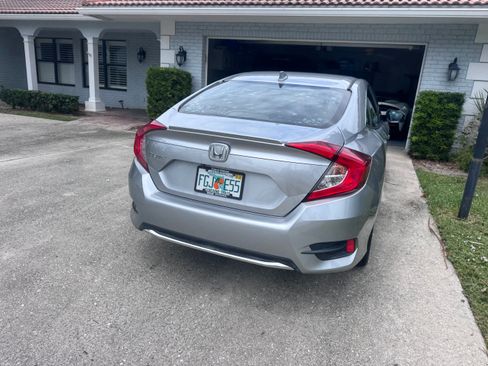 Used 2020 Honda Civic EX image 5