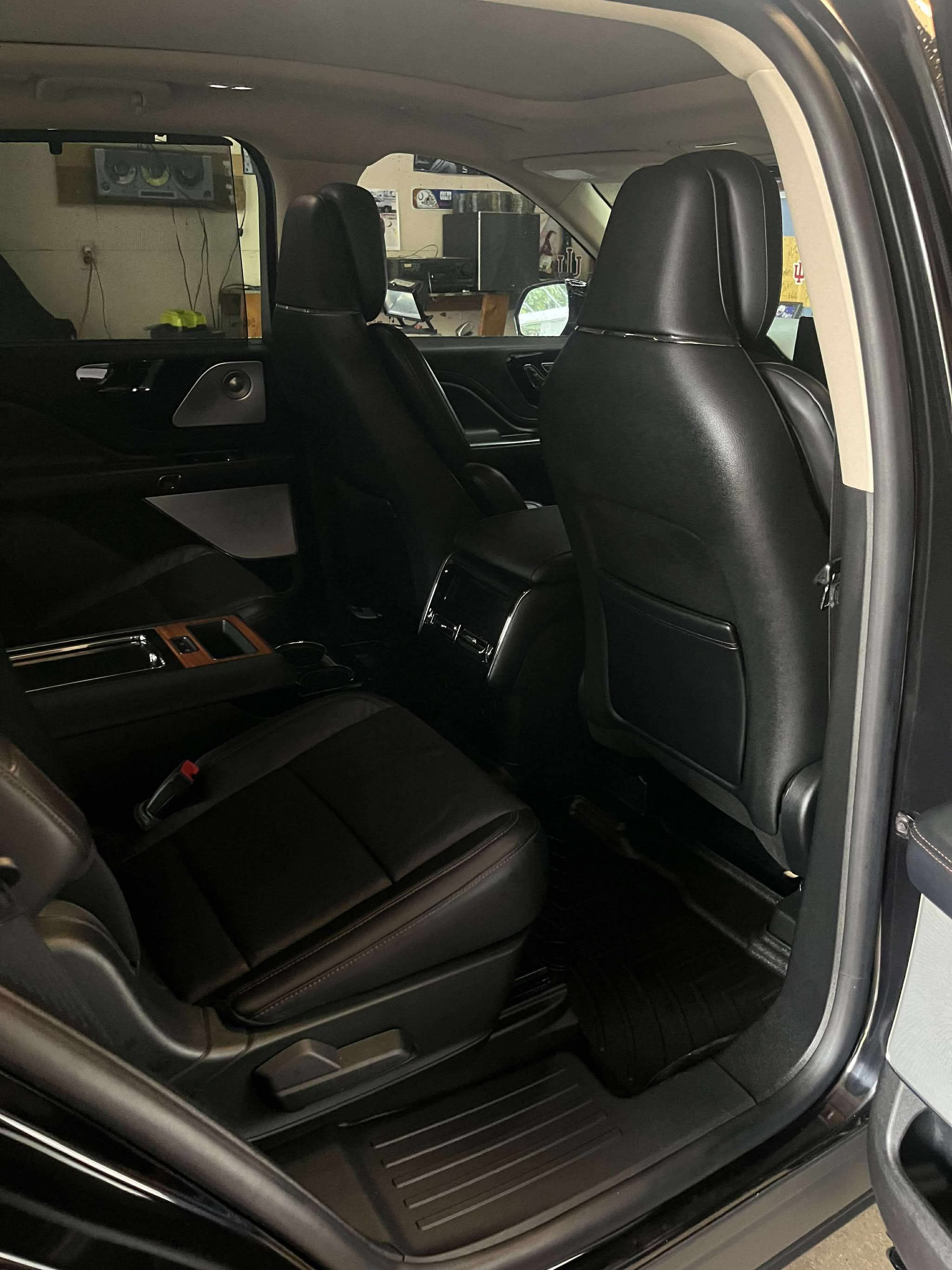 Used 2020 Lincoln Aviator Reserve w/ Equipment Group 202A AWD/4WD image 13