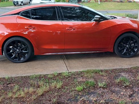 Used 2020 Nissan Maxima SR w/ Illumination Package FWD image 5
