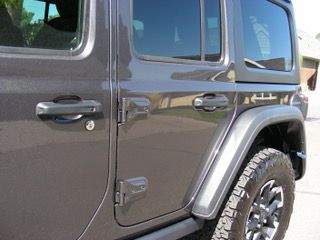 Used 2024 Jeep Wrangler Unlimited Rubicon 4xe w/ Capability Package AWD/4WD image 17