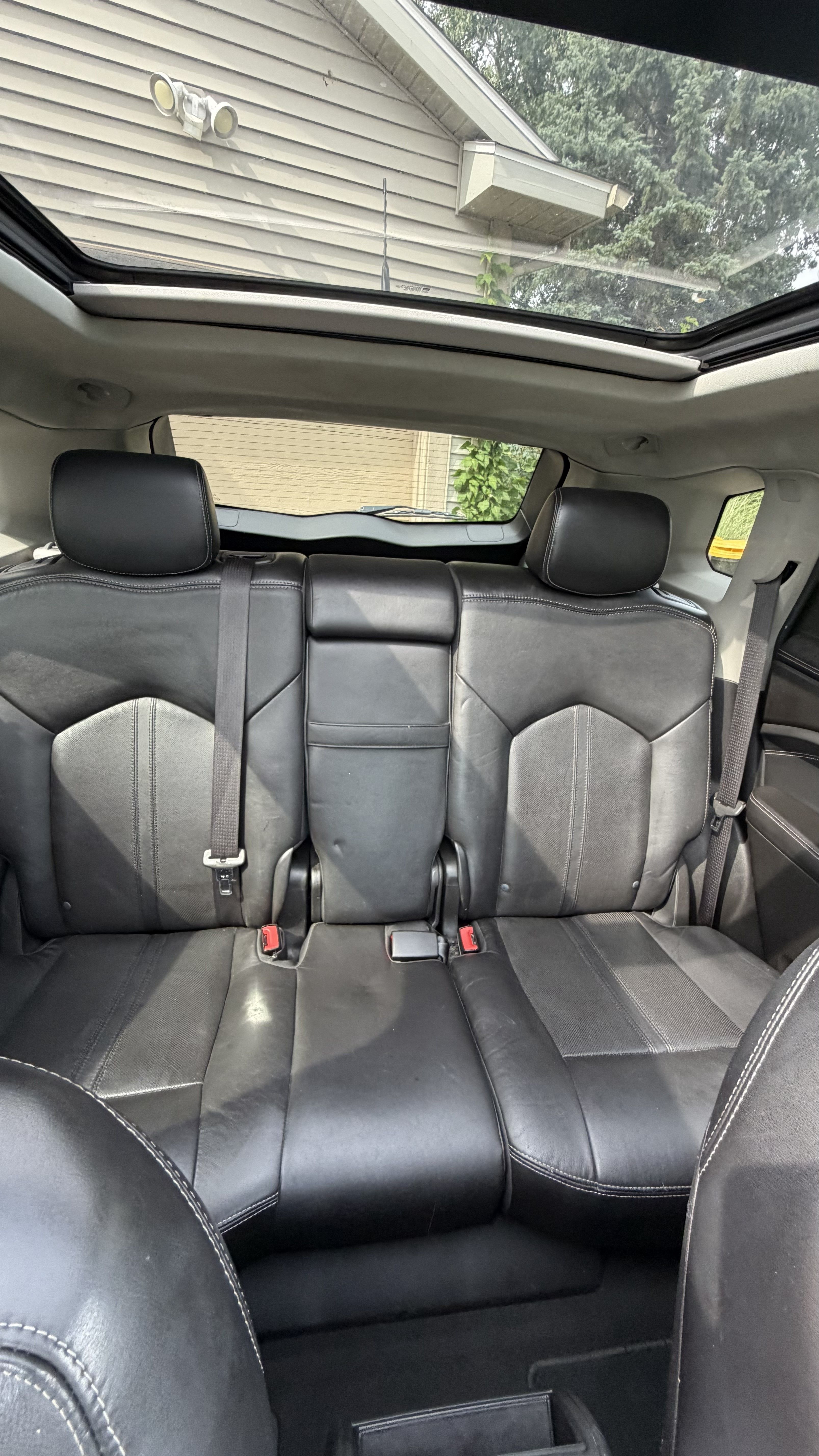 Used 2012 Cadillac SRX Luxury AWD/4WD image 5