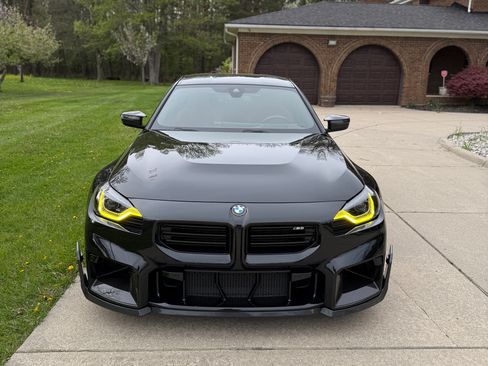 Used 2023 BMW M2 w/ Lighting Package image 2