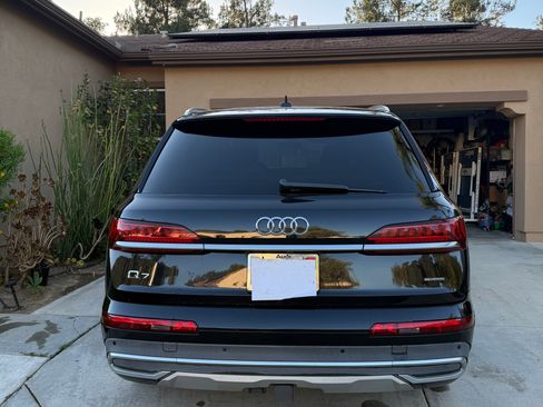 Used 2021 Audi Q7 2.0T Premium w/ Convenience Package AWD/4WD image 12
