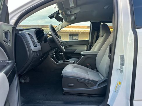 Used 2021 Chevrolet Colorado W/T RWD image 8