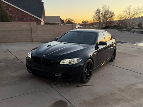 Used 2016 BMW M5 image 8