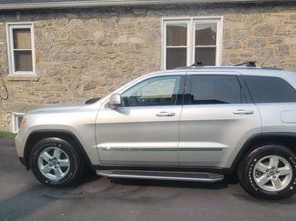 Used 2011 Jeep Grand Cherokee Laredo w/ Trailer Tow Group AWD/4WD video 1