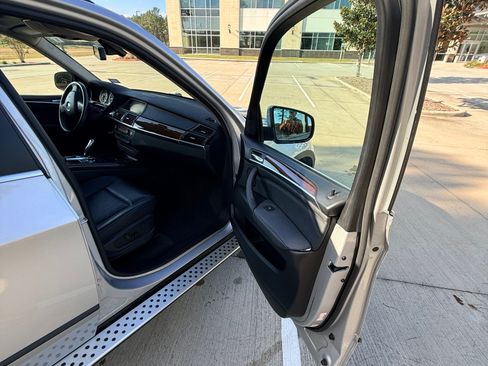 Used 2013 BMW X5 xDrive35i image 8