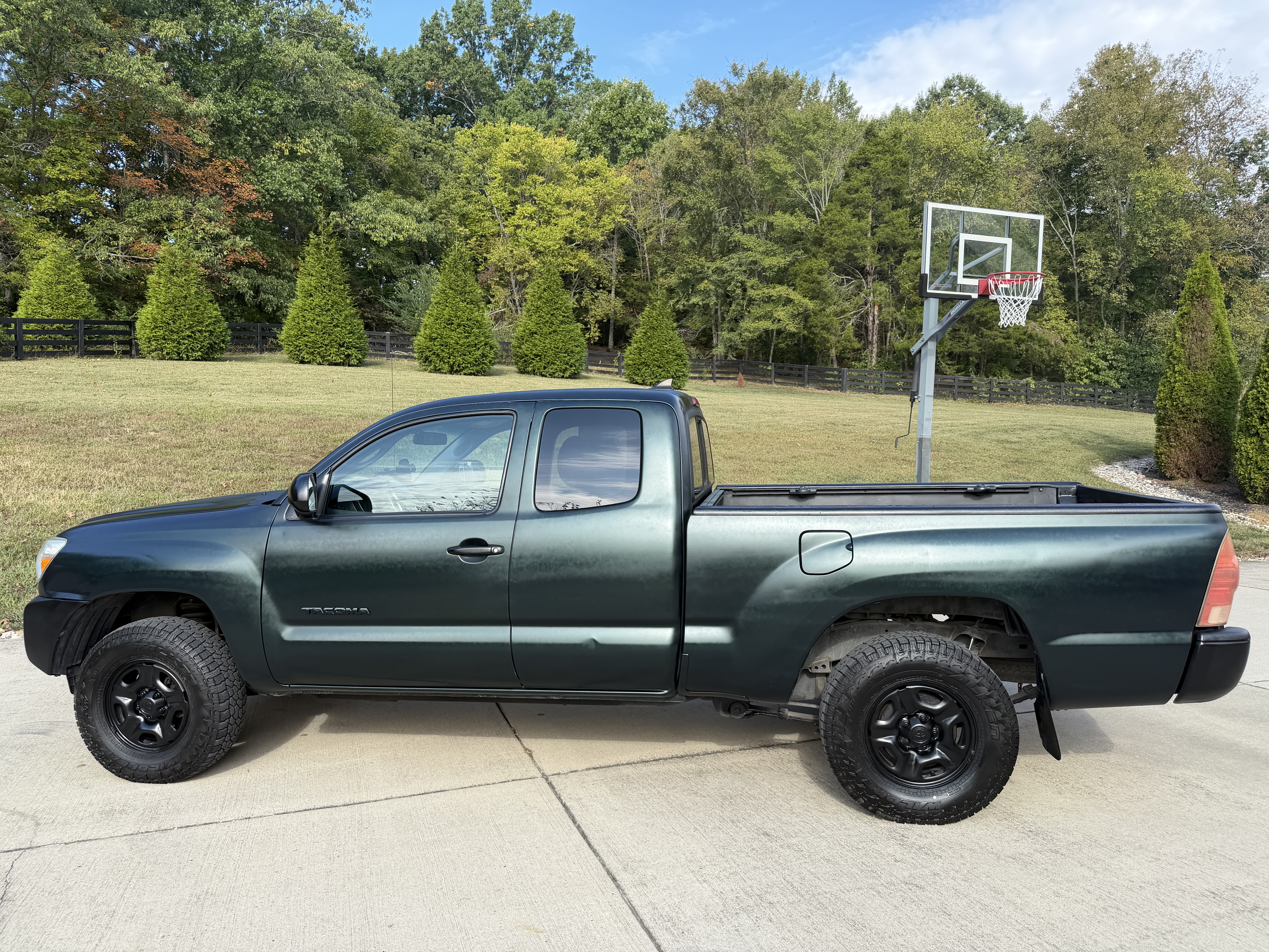 Used 2014 Toyota Tacoma 2WD Access Cab w/ SR5 Package image 4