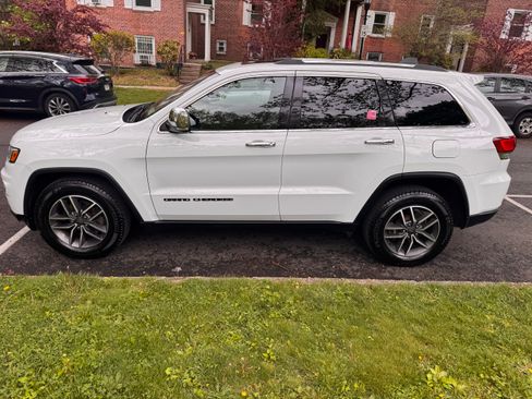 Used 2020 Jeep Grand Cherokee Limited w/ Premium Lighting Group AWD/4WD image 10