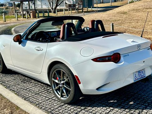 Used 2022 MAZDA MX-5 Miata Grand Touring image 20