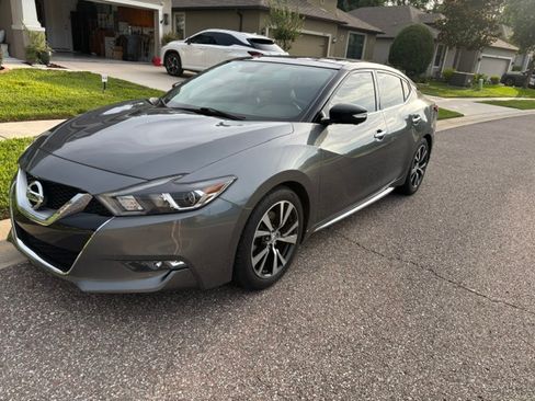 Used 2017 Nissan Maxima Platinum FWD image 4