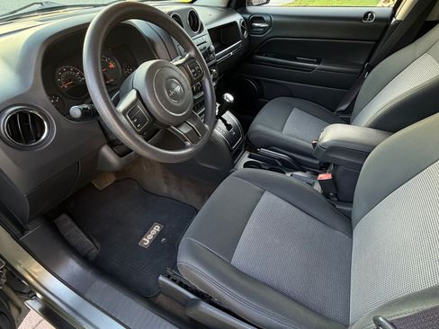 Used 2014 Jeep Patriot Sport AWD/4WD image 8