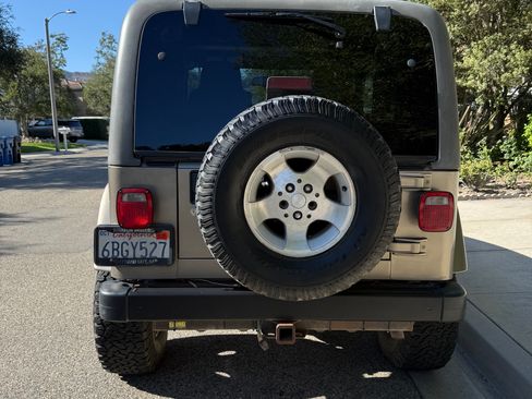 Used 2003 Jeep Wrangler Sahara AWD/4WD image 6