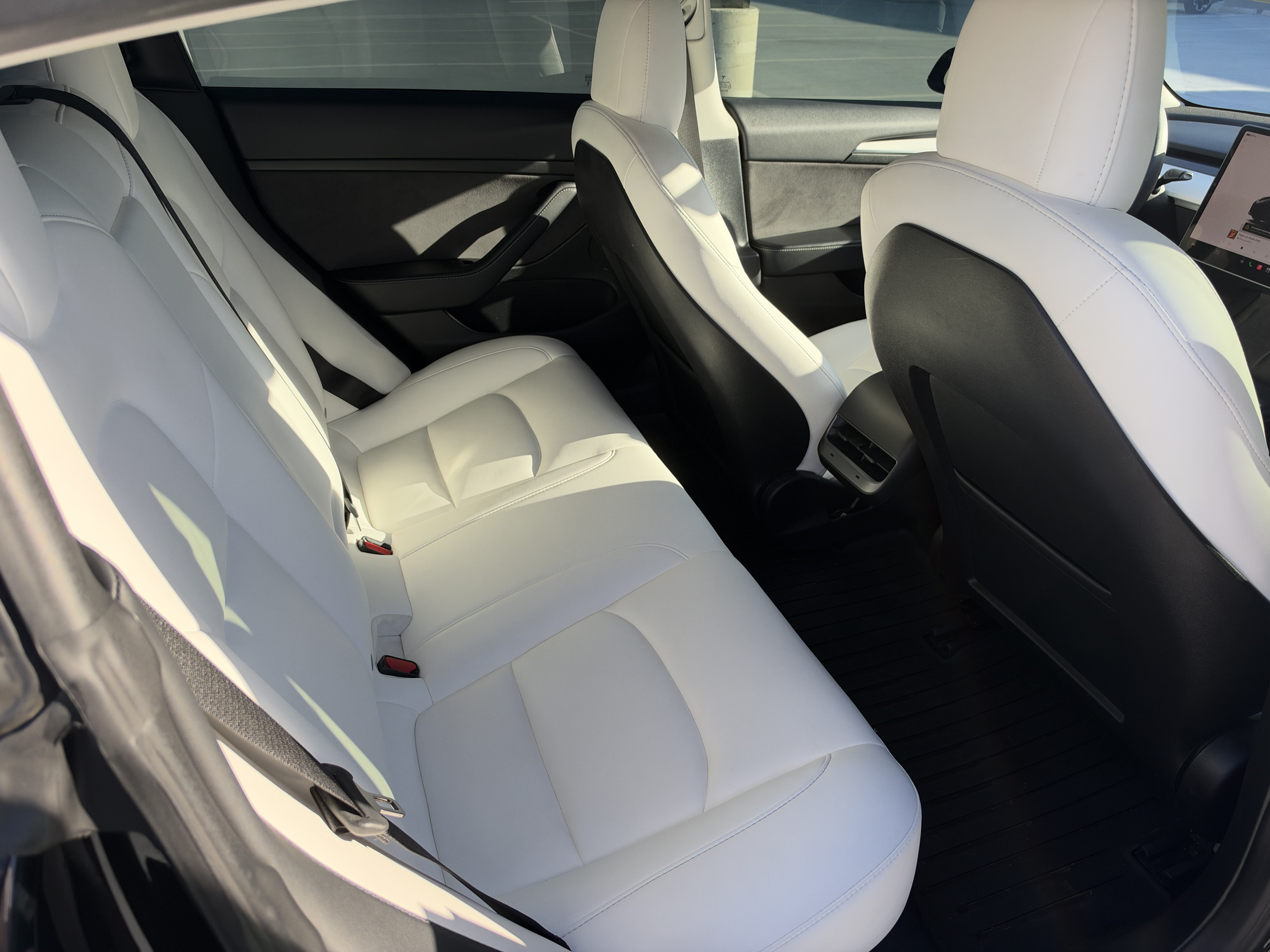Used 2022 Tesla Model 3 Performance AWD/4WD image 23