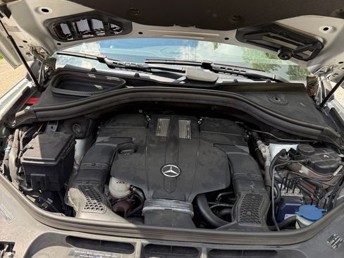 Used 2015 Mercedes-Benz GL 450 4MATIC image 21