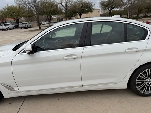 Used 2019 BMW 530i xDrive w/ Convenience Package image 13