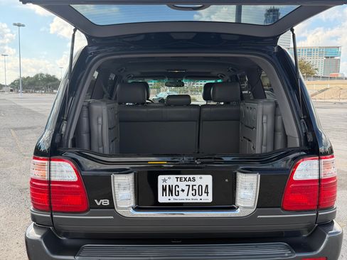 Used 2005 Lexus LX 470 4WD image 8