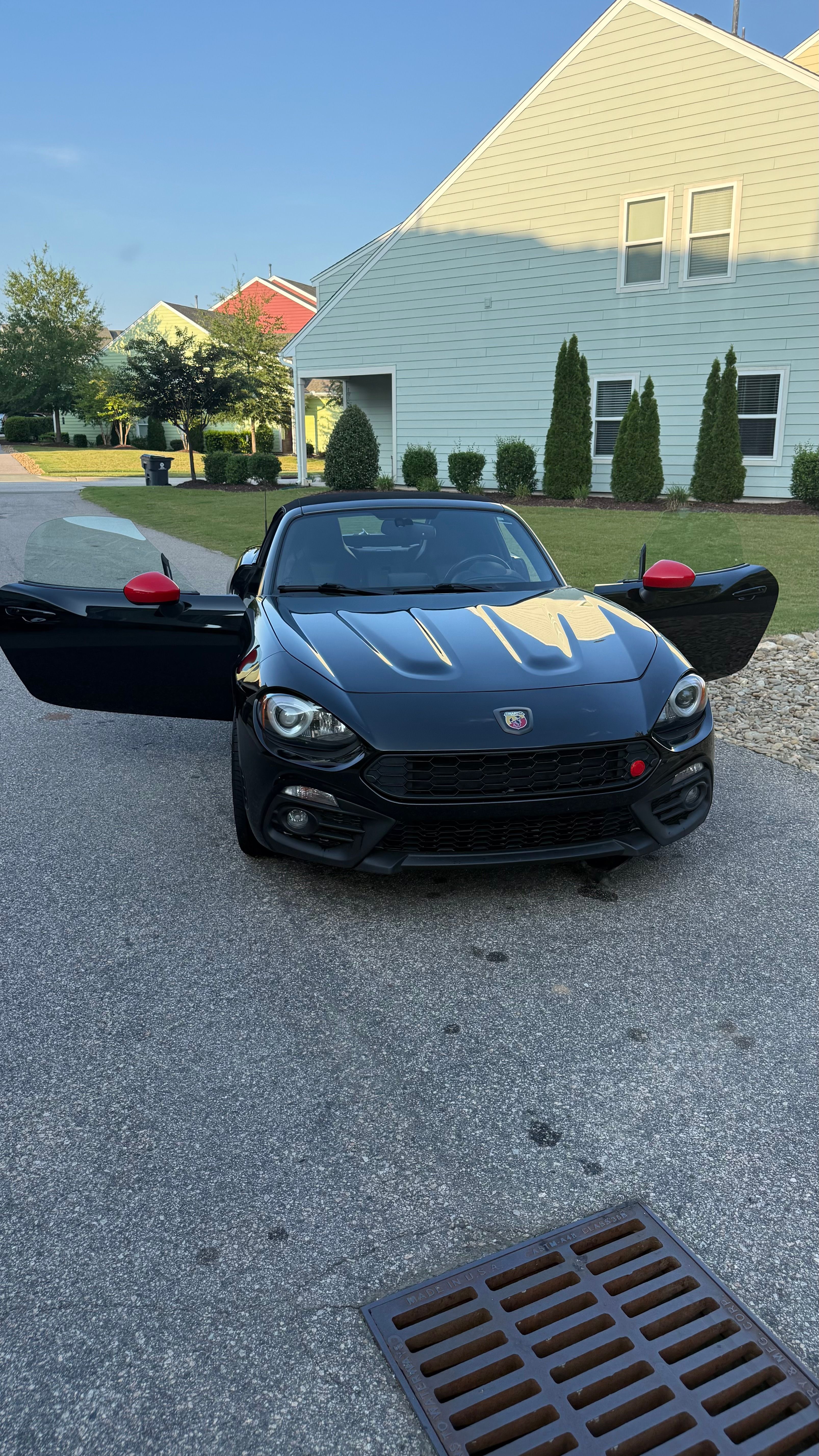 Used 2020 FIAT 124 Spider Abarth w/ Convenience Group RWD image 5