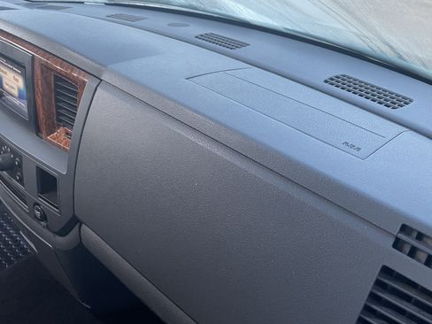 Used 2006 Dodge Ram 2500 Truck SLT image 28