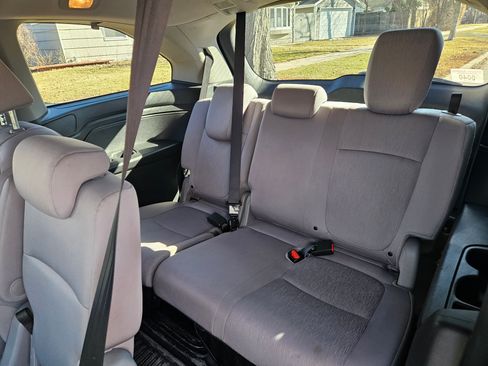 Used 2019 Honda Odyssey EX image 11