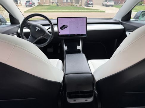 Used 2018 Tesla Model 3 Long Range image 15