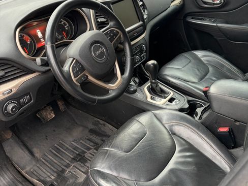 Used 2016 Jeep Cherokee Limited image 14