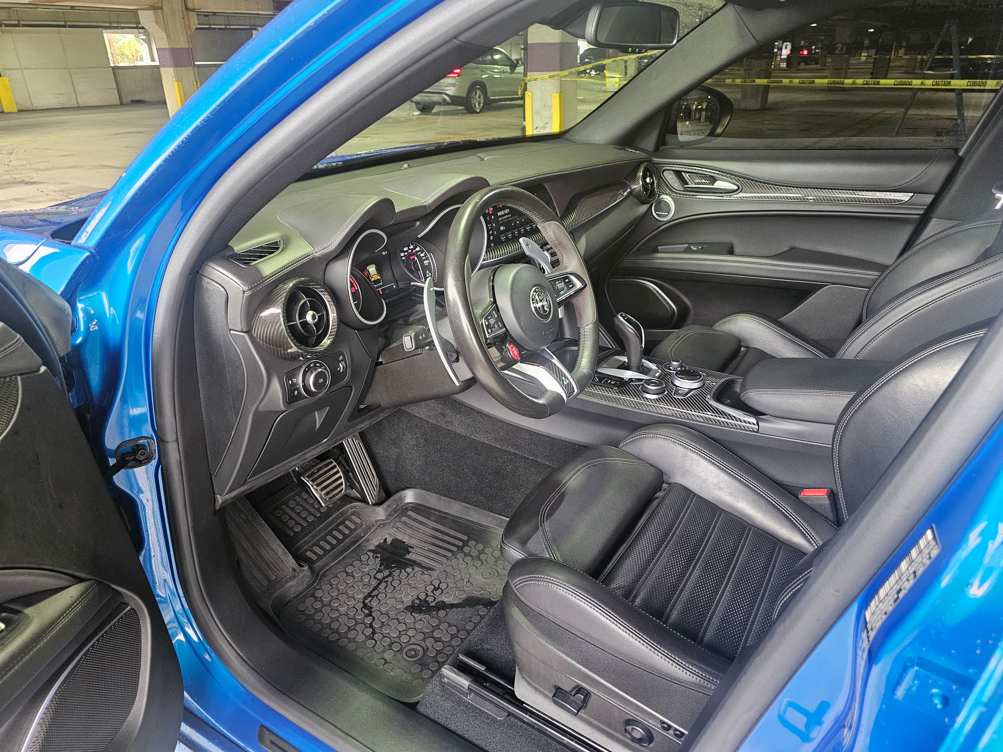 Used 2022 Alfa Romeo Stelvio Quadrifoglio w/ Active Assist Plus Package AWD/4WD image 8