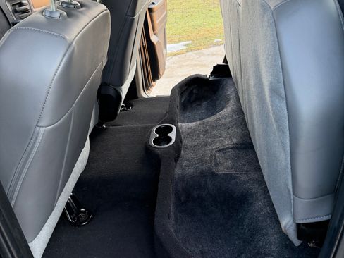 Used 2014 RAM 1500 Tradesman image 25