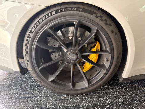 Used 2018 Porsche 911 GT3 image 23