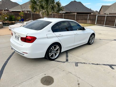 Used 2018 BMW 330e image 6