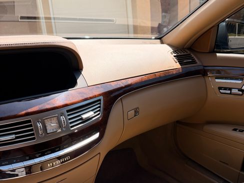 Used 2010 Mercedes-Benz S 400 image 16