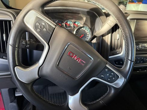 Used 2017 GMC Sierra 1500 SLE w/ SLE Value Package image 5