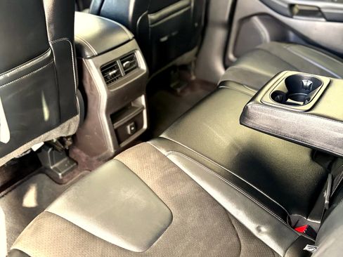 Used 2017 Ford Edge Sport image 6