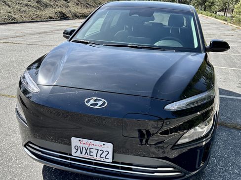 Used 2023 Hyundai Kona SEL w/ Cargo Package image 5