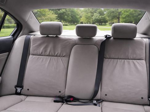 Used 2013 Honda Civic Hybrid Sedan image 6