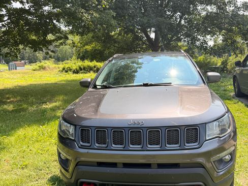 Used 2021 Jeep Compass Trailhawk AWD/4WD image 1