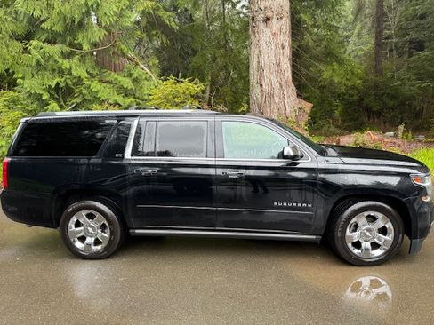 Used 2015 Chevrolet Suburban LTZ image 1