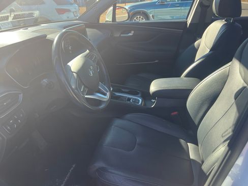 Used 2019 Hyundai Santa Fe Limited w/ Cargo Package image 1