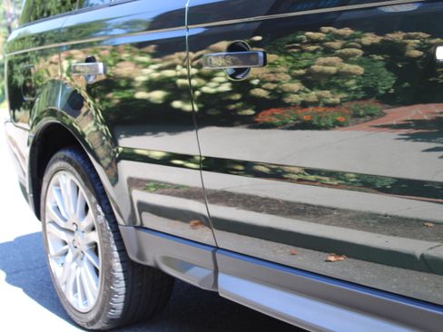 Used 2010 Land Rover Range Rover Sport HSE LUX image 11