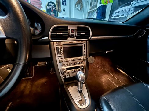 Used 2006 Porsche 911 Carrera S image 9