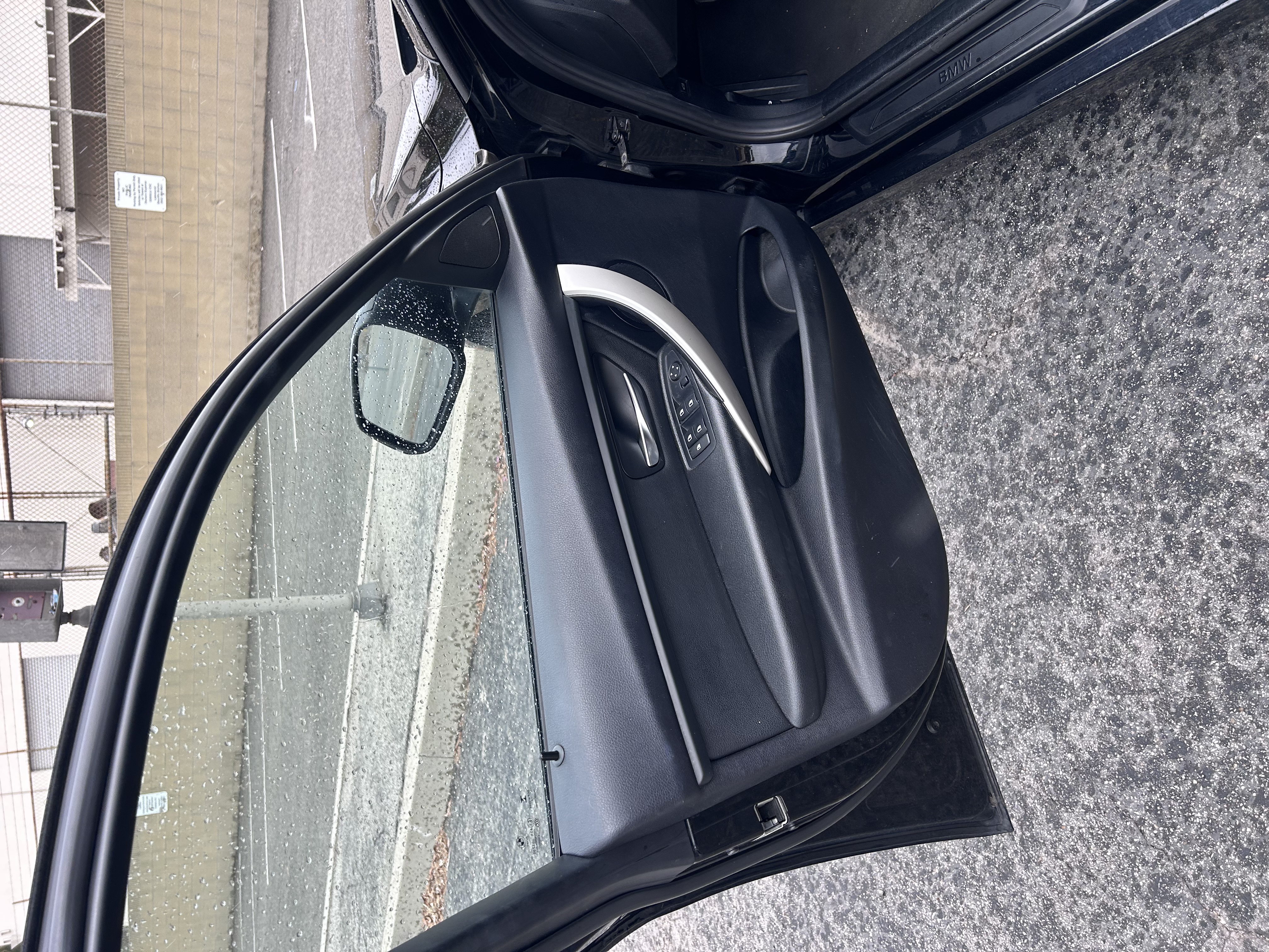 Used 2015 BMW 320i Sedan RWD image 12