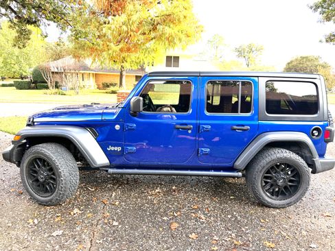 Used 2020 Jeep Wrangler Unlimited Sport S image 13